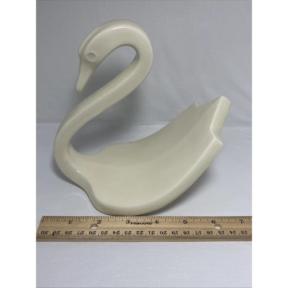 Vintage Beige Ceramic Swan Hand Towel Wash Cloth Holder Soap Bathroom Decor